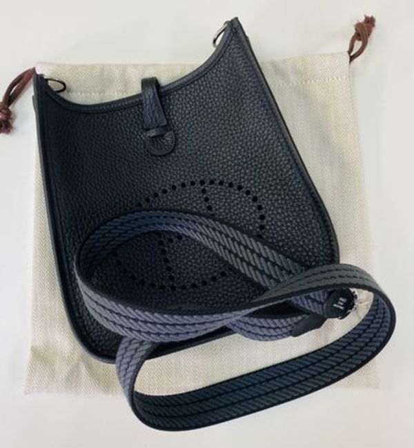 国内即 HERMES エルメス エブリン TPM 16 ブラック