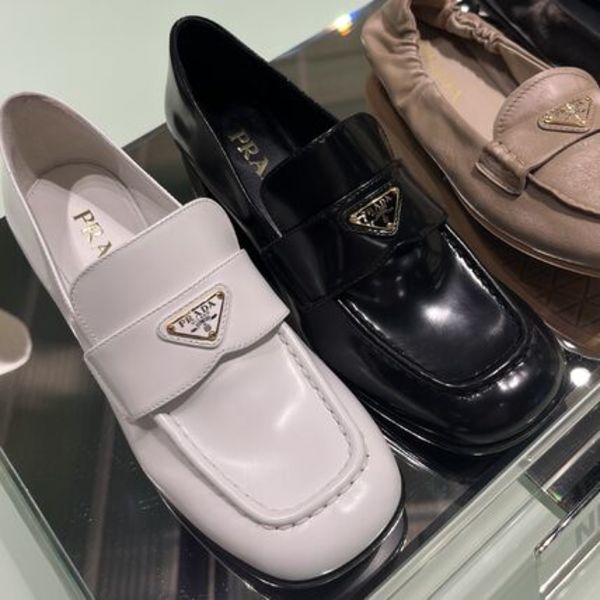 ★PRADA★ プラダ 1D831N ローファー