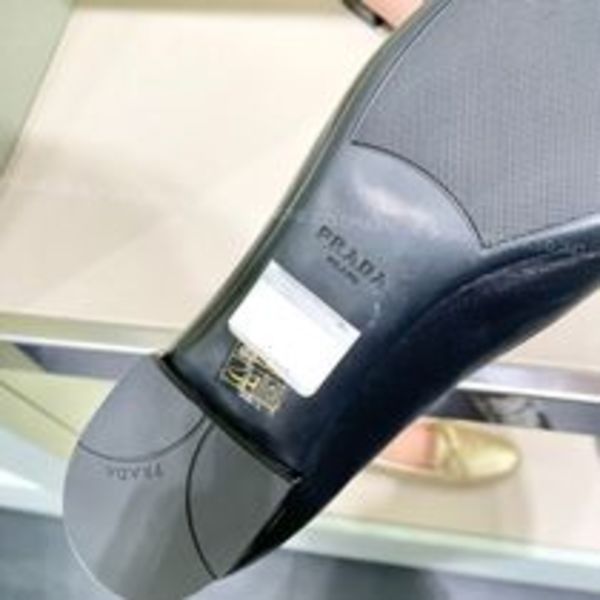 国内買付 すぐ届く PRADA プラダ フラットシューズ バイカラー