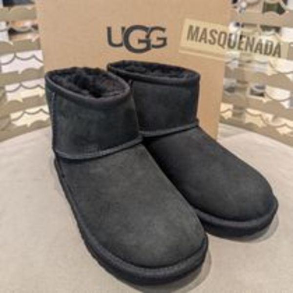 sale!国内即発送☆UGG  Classic Mini II 大人もOK♪ブーツ