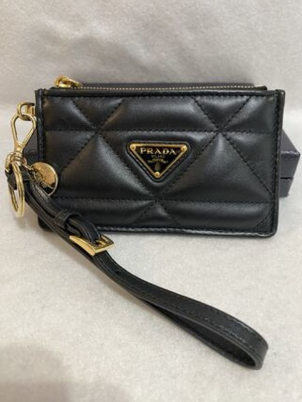 PRADA♪三角ロゴナッパステッチ☆フラグメントケース黒☆1MC086