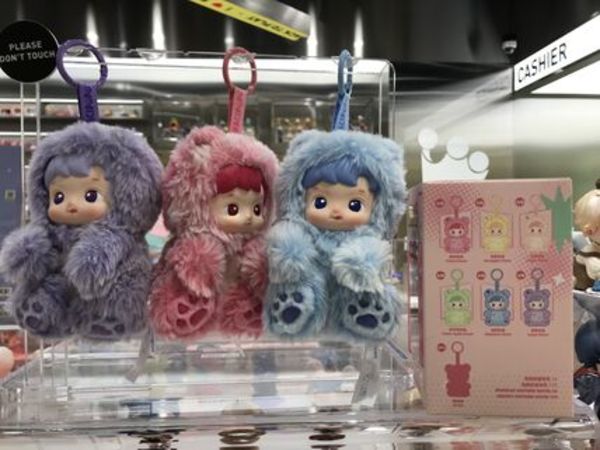 POP MART キーチェーン ランダム