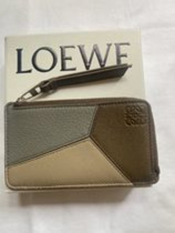 【セール価格&国内発送 】LOEWE パズル コインカードホルダー
