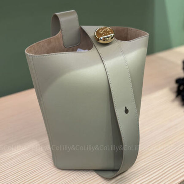 LOEWE ペブルバケットバッグ ミディアム