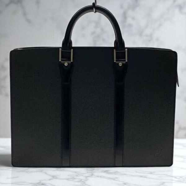 LOUIS VUITTON ビジネスバッグ