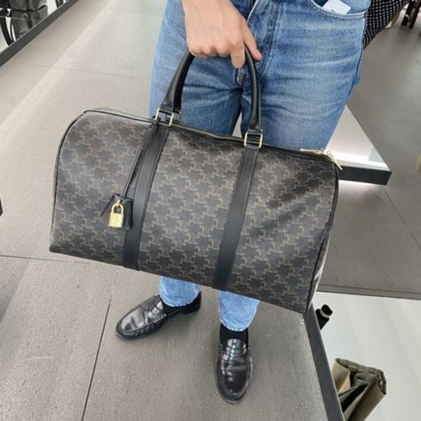 CELINE☆ミディアムトラベルバッグトリオンフブラック_パリ発