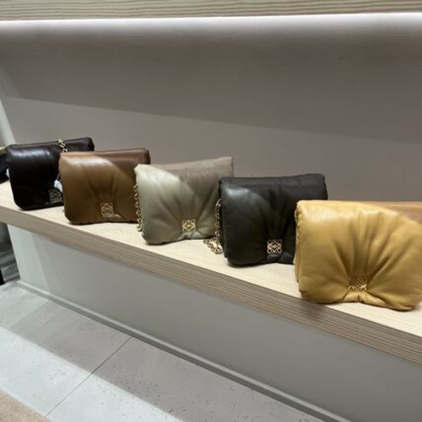 ★LOEWE★ ロエベ ゴヤ パファー バッグ A896P41X23