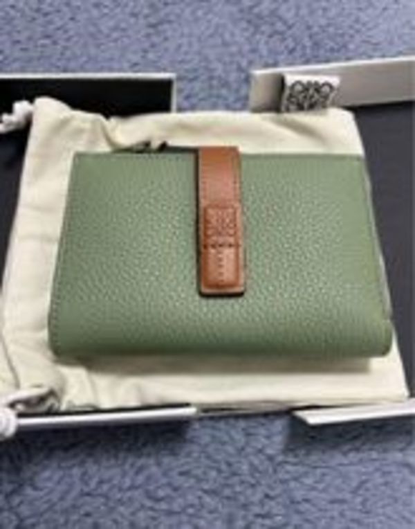 【カラーバリエーション豊富♪】ロエベ ミニ財布