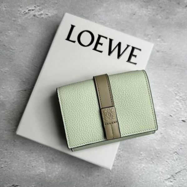 LOEWE トライフォールド ウォレット 三つ折り財布