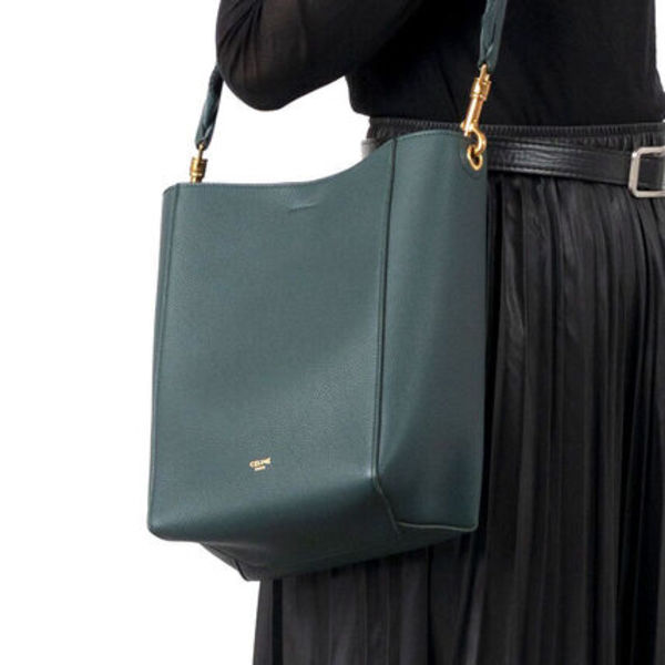 国内発送 CELINE SMALL SANGLE サングルバッグ 18930 3AH4 31AN