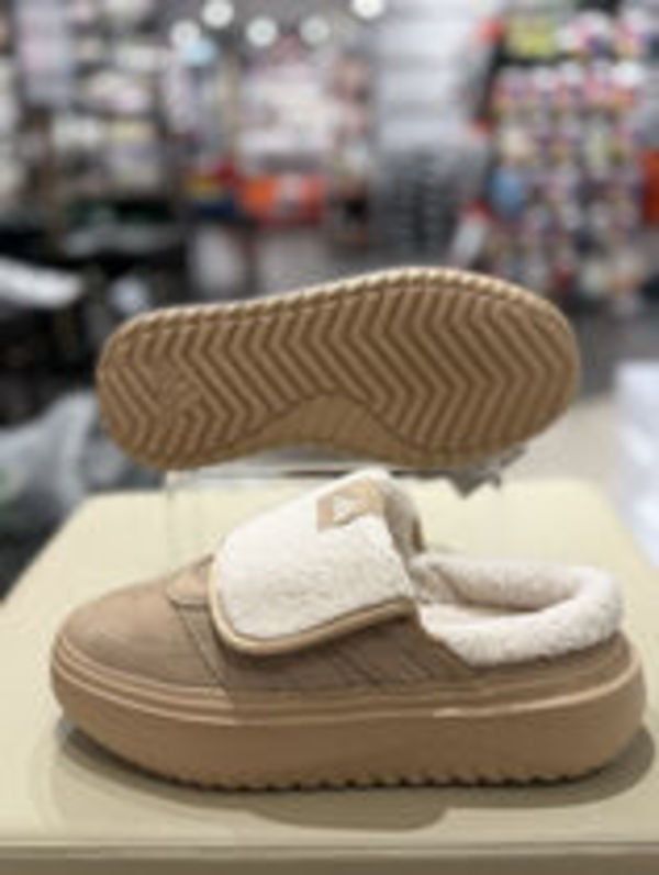 新作★可愛いカップルシューズ【ADIDAS】Grand Court Mule 3色