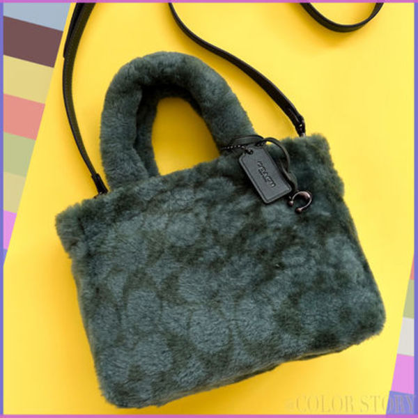 【COACHブティック】●モコモコなムートン●かわいさの塊♪