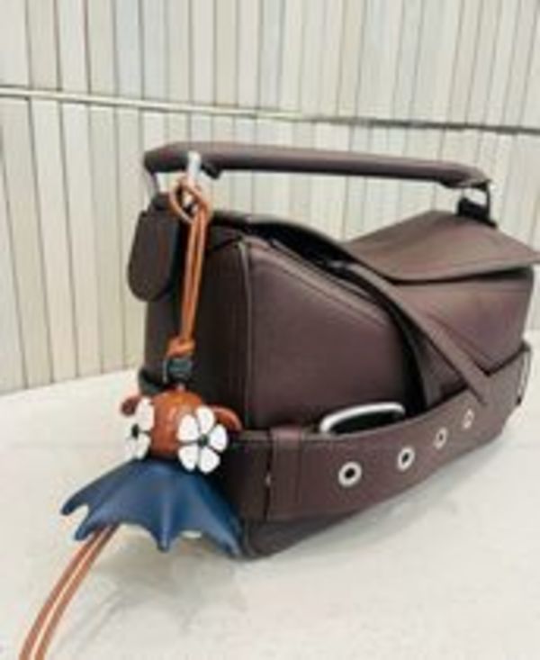 25新作 ロエベ スモール パズル バイカーバッグ カーフスキン