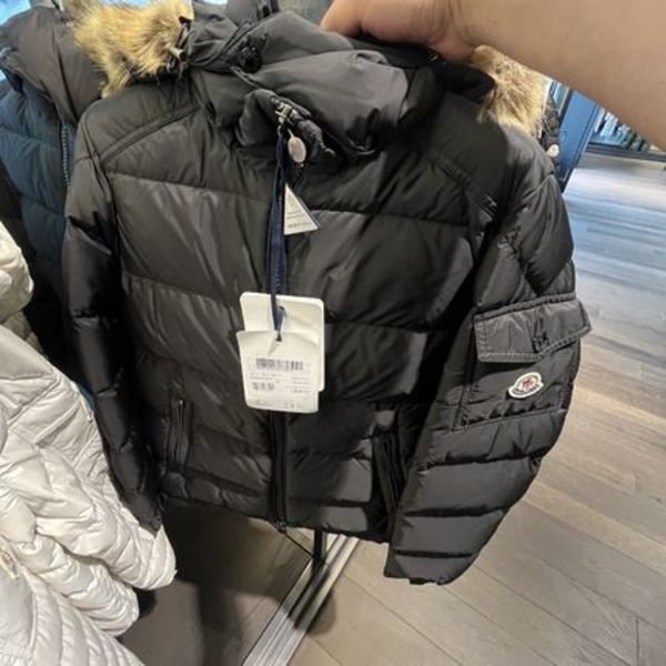 正規品★モンクレール★ MAYAF ダウンジャケット 3色