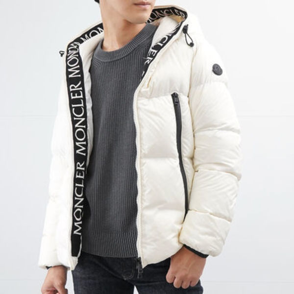 MONCLER モンクレール MONTCLA ダウンジャケット