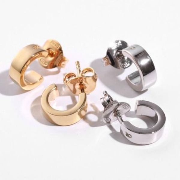 MM6 ピアス SM7VG0057 SV0310 フープ 6ロゴ