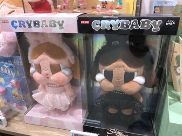 POP MART クライベイビー 約28cm