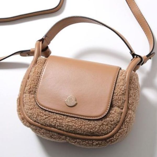 MONCLER ショルダーバッグ 5L00013 M4567 ボア×レザー