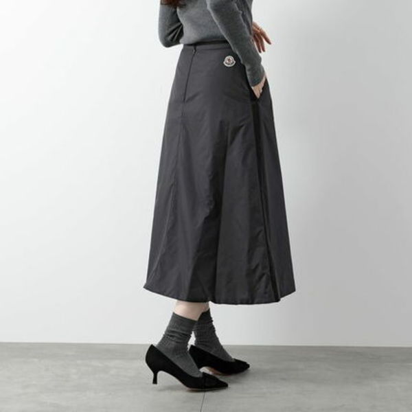 MONCLER スカート 2D00015 54AQE 中綿入り