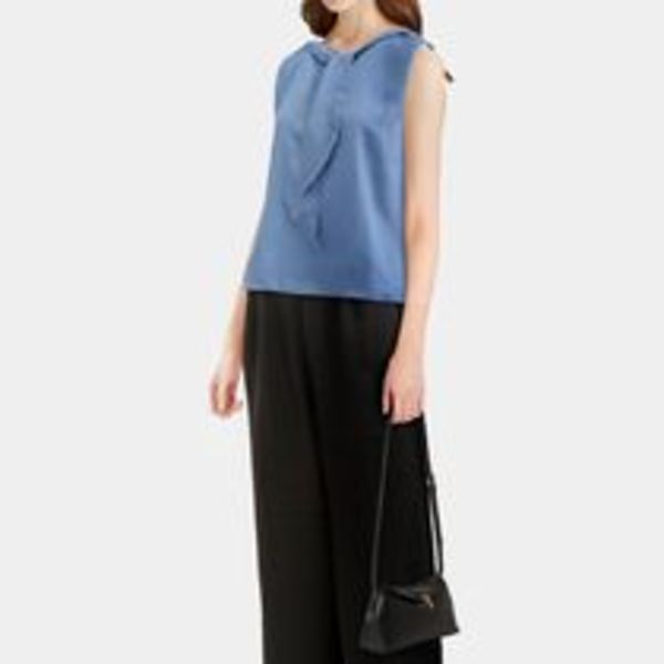 国内発| TOTEME  T-Lock レザークラッチ 2way Black