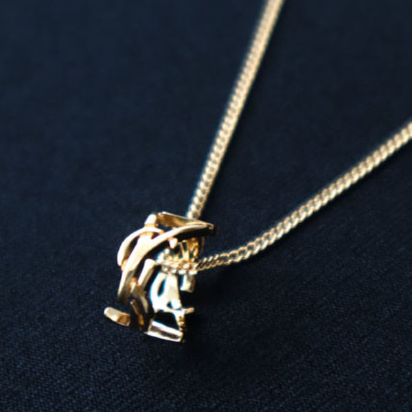 サンローラン ロゴ モノグラム ツイスト ペンダントネックレス