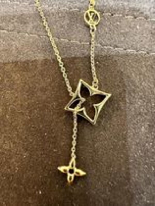 【上品エレガント!】LOUIS VUITTON ネックレス フラワーグラム