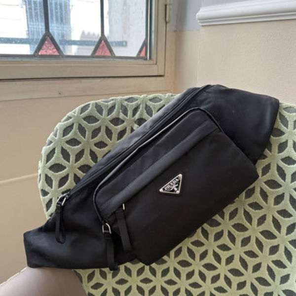 【国内発/関税込】PRADA ナイロン バック ボディバック 2VL005
