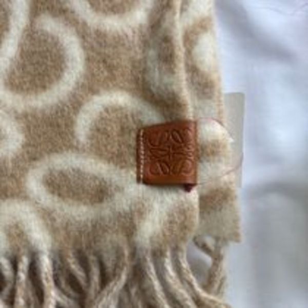 【国内発送】LOEWE マフラー アナグラム アルパカ ウール