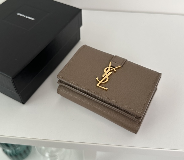 サイズ : H7cm × W9.5cm × D3cm