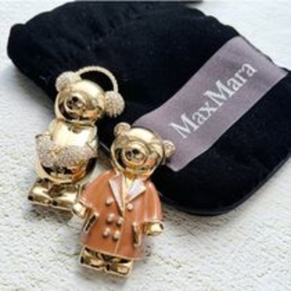 即発【Max Mara】シャイニー ブローチ Teddy Madame Winter 2024
