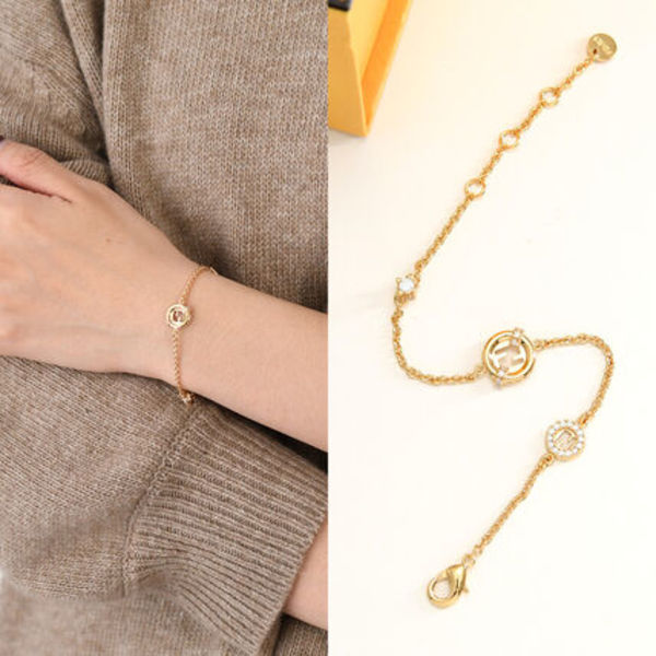 【国内即発】FENDI エフ イズ フェンディ ブレスレット