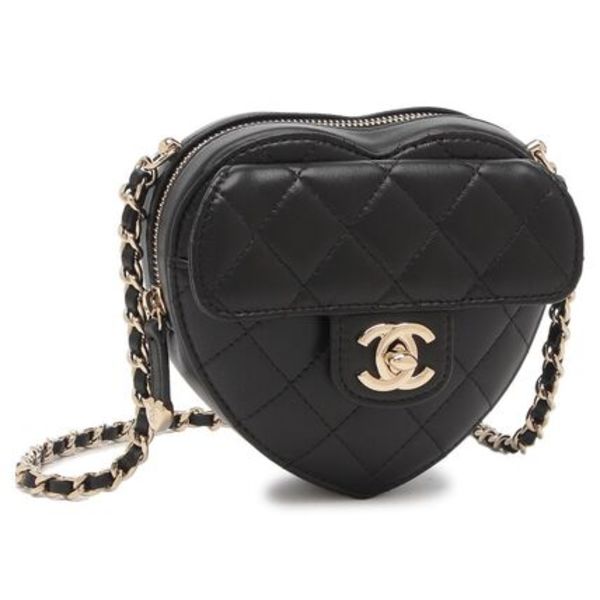 CHANEL ショルダーバッグ ハート マトラッセ AP2784 B07958