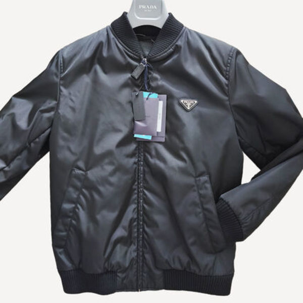 【直営店買付】PRADA RE-NYLON ブルゾン ボンバージャケット