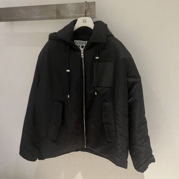 【LOEWE】セール!アナグラム レザーパッチ アウター フード付