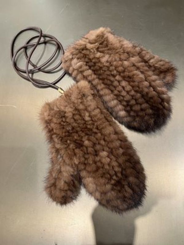 MaxMara ミンクファーミトン♪