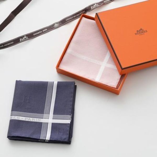 HERMES ハンカチ 46×46 Hレリーフ ジャガードH ポケットチーフ