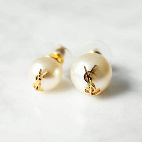 SAINT LAURENT ピアス 691563 Y1526 カサンドラロゴ パール