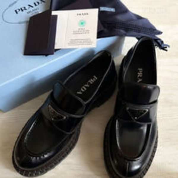 未使用 PRADA チョコレートローファー