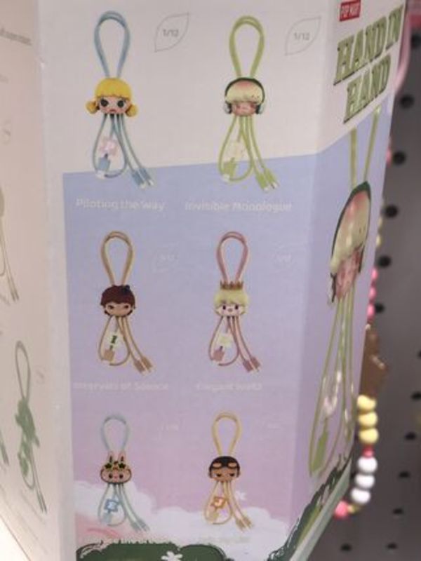 POP MART ケーブル ランダム ラブブ クライベイビー