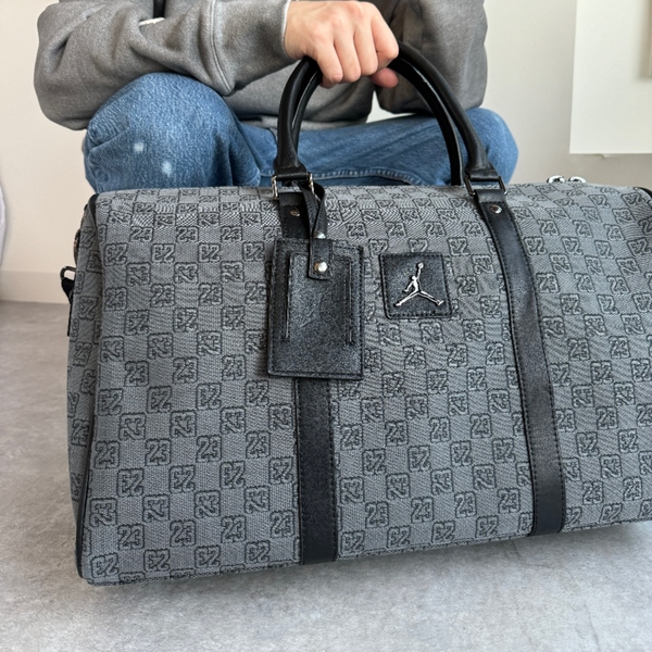 NIKE スクバ グレー 非売品 ボストンバッグ ビンテージ ナイキ カバン NIKE（ボストンバッグ）のフリマアイテム一覧 NIKE スクバ グレー