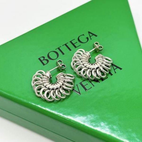 【新品未使用】BOTTEGA VENETA ピアス リング ミニ シルバー
