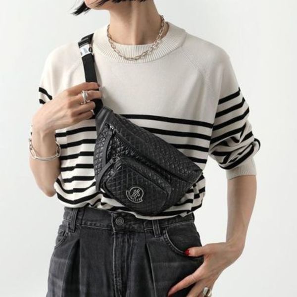 MONCLER ボディバッグ FELICIE 5M00002 M3533