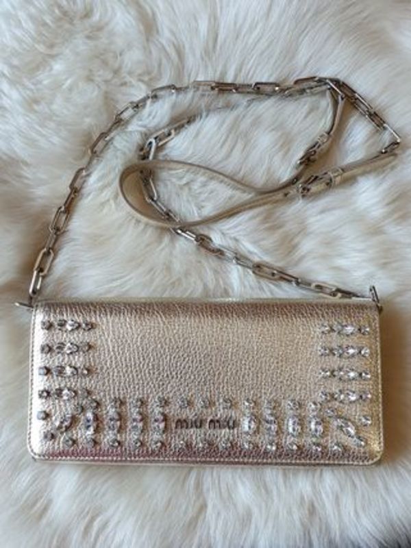 MiuMiuマドラスクリスタル♪チェーンウォレット♪ゴールド