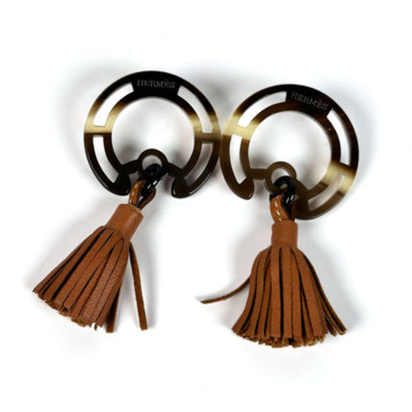 2023 HERMES VIPソルド Trotteur バッファローホーンピアス