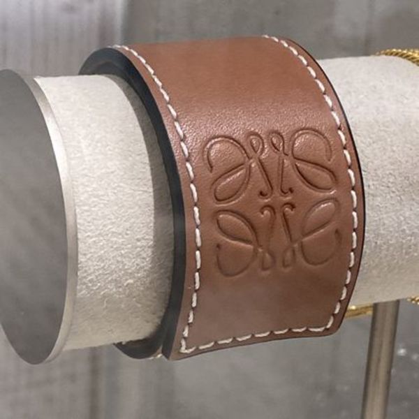 LOEWE☆スラップブレスレットスモール タン