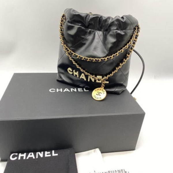 CHANEL シャネル 22 ミニ ハンドバック ブラック 黒 8760