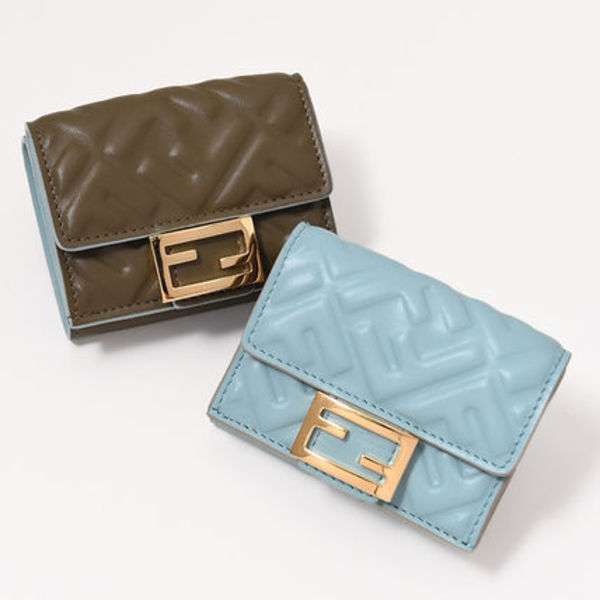 【国内即発】FENDI バゲット マイクロ 三つ折り財布