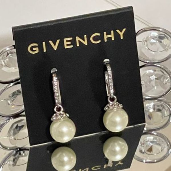 GIVENCHY ジバンシィ パール クリスタル ピアス 関税送料込