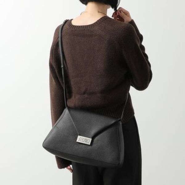 MM6 ショルダーバッグ SB5ZH0023 P7255 ナンバリングロゴ