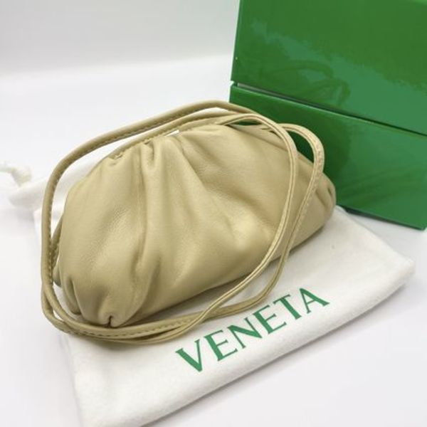 【新品未使用】BOTTEGA VENETA ボッテガヴェネタ the pouch